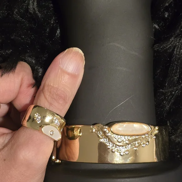 Elegant Gold and Silver Women's Bracelet and Ring Set - Picture 7 of 15